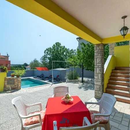 Holiday home Sunce Comfortable *